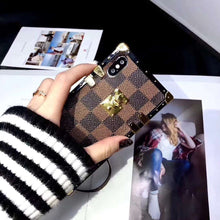 Loui Locket case