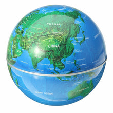 The world is yours lamp